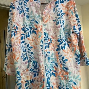 This is a ladies size medium jacket